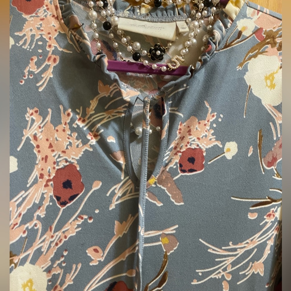 Floral Print Hillary Scott Women's Top 1X - Picture 6 of 8